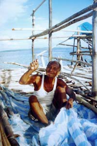 (c) Milda Drueke. Seenomade der Bajo in Indonesien Om Lahali