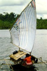 (c) Milda Drueke. Seenomade der Bajo in Indonesien Om Lahali